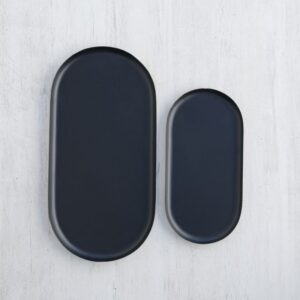 pe11223 set de 2 charolas ovales negro mate y dorado tu 01